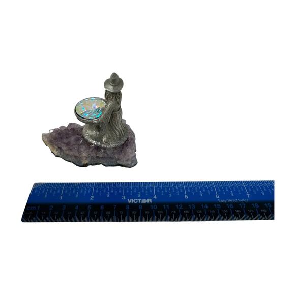 Spoontiques Pewter Wizard Figurine Amethyst Rock Iridescent Crystal CauldroN - Picture 16 of 16